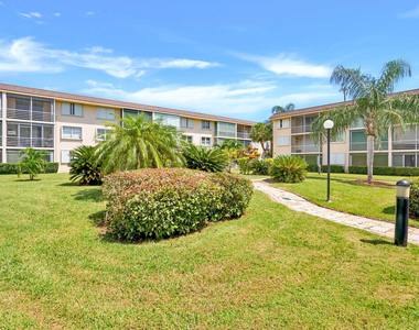 4500 N Federal Highway - Photo Thumbnail 16