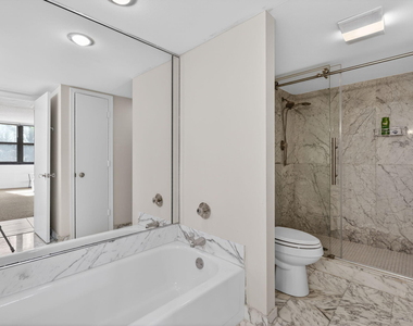3400 N Ocean Drive - Photo Thumbnail 8