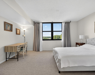 3400 N Ocean Drive - Photo Thumbnail 9