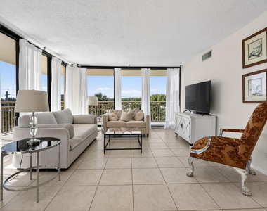 3400 N Ocean Drive - Photo Thumbnail 2