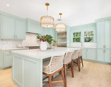 142 Seabreeze Avenue - Photo Thumbnail 3