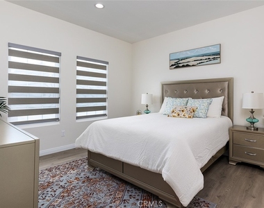 89 N Grand Oaks Ave - Photo Thumbnail 8