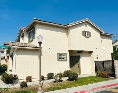1443 Orange Grove - Photo Thumbnail 2