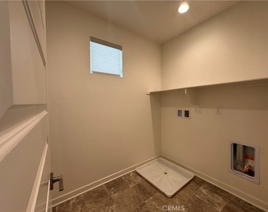7018 Aloe Ln - Photo Thumbnail 19