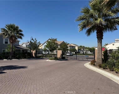 7018 Aloe Ln - Photo Thumbnail 35