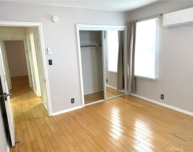 10832 Westminster - Photo Thumbnail 14