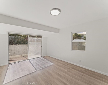 14722 Strathern - Photo Thumbnail 28
