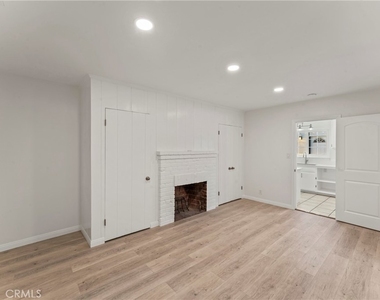 14722 Strathern - Photo Thumbnail 9