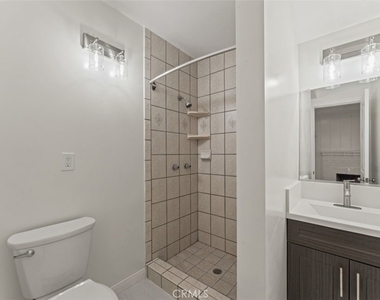 14722 Strathern - Photo Thumbnail 15