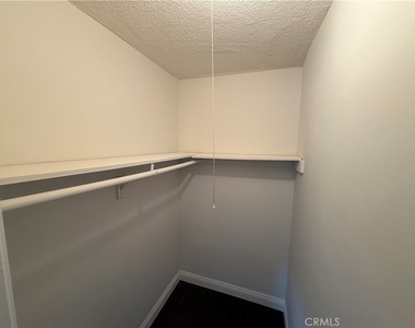 2530 Carmona - Photo Thumbnail 10