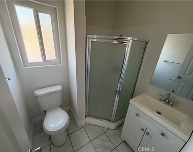 2530 Carmona - Photo Thumbnail 9