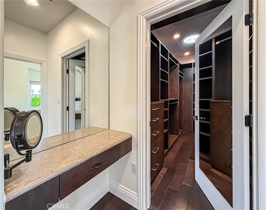 5960 Balcom - Photo Thumbnail 35