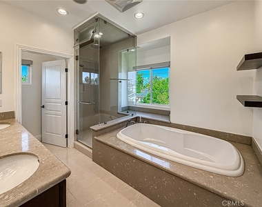 5960 Balcom - Photo Thumbnail 37