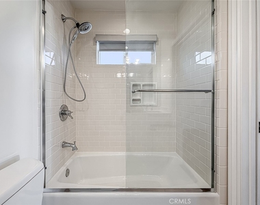 5960 Balcom - Photo Thumbnail 28