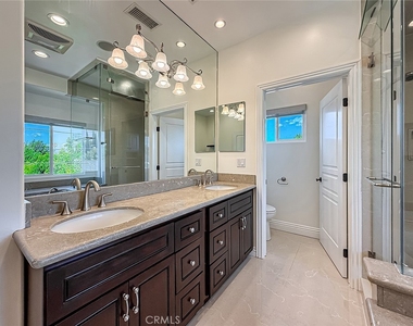 5960 Balcom - Photo Thumbnail 38