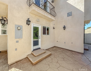 5960 Balcom - Photo Thumbnail 55