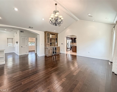 5960 Balcom - Photo Thumbnail 5