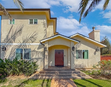 5960 Balcom - Photo Thumbnail 2