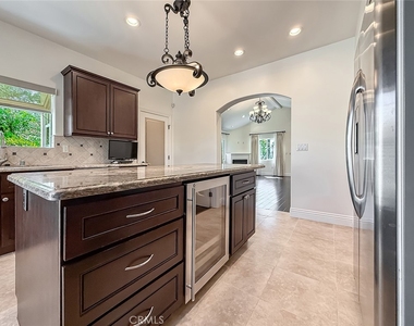 5960 Balcom - Photo Thumbnail 16