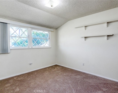 11543 Swinton - Photo Thumbnail 13