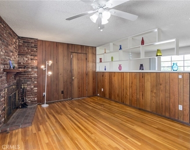 11543 Swinton - Photo Thumbnail 5