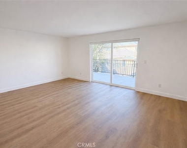14169 Calvert - Photo Thumbnail 18