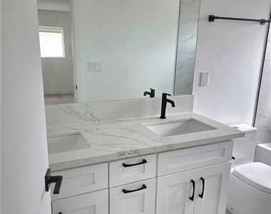 14169 Calvert - Photo Thumbnail 10