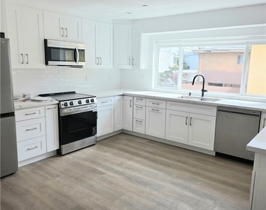 14169 Calvert - Photo Thumbnail 3