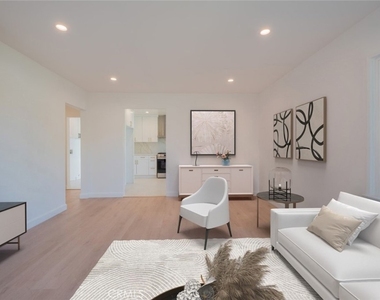 14418 Martha Street - Photo Thumbnail 2
