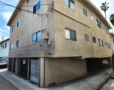 8829 Alcott Street - Photo Thumbnail 12