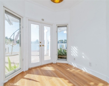 76 Fairlake - Photo Thumbnail 33