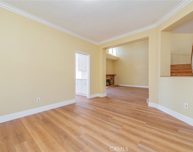 76 Fairlake - Photo Thumbnail 7