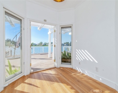 76 Fairlake - Photo Thumbnail 15