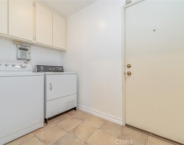 76 Fairlake - Photo Thumbnail 39