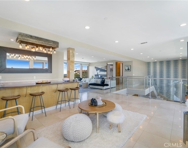 875 Avenida Salvador - Photo Thumbnail 15