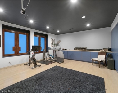 875 Avenida Salvador - Photo Thumbnail 17