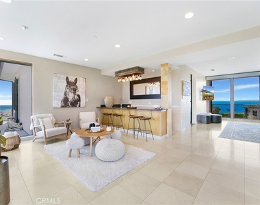 875 Avenida Salvador - Photo Thumbnail 14