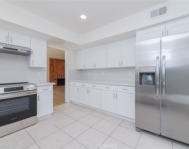 15 Butler Street - Photo Thumbnail 12