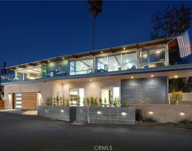 2680 Victoria Drive - Photo Thumbnail 2