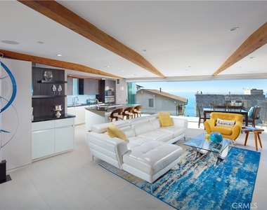 2680 Victoria Drive - Photo Thumbnail 4
