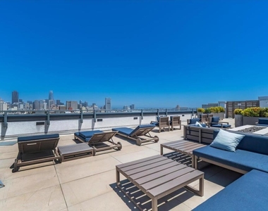 1450 Franklin Street - Photo Thumbnail 18