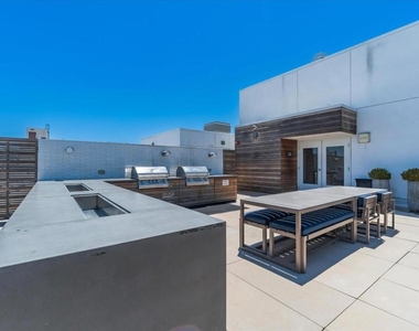 1450 Franklin Street - Photo Thumbnail 17