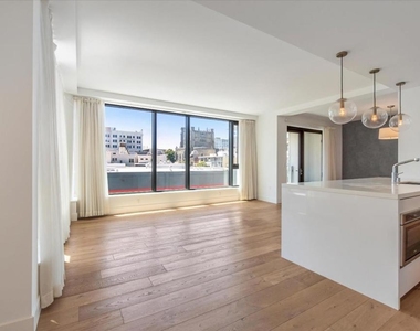 1450 Franklin Street - Photo Thumbnail 7
