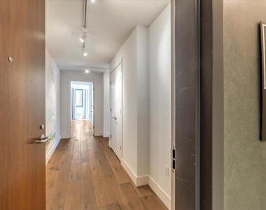 1450 Franklin Street - Photo Thumbnail 1