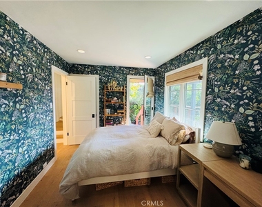 843 La Vista Drive - Photo Thumbnail 37