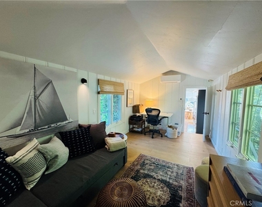 843 La Vista Drive - Photo Thumbnail 33