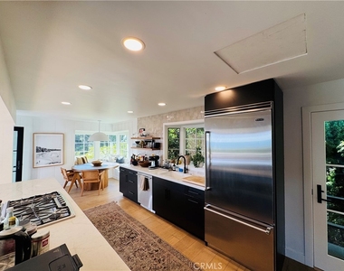 843 La Vista Drive - Photo Thumbnail 28