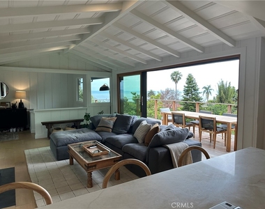 843 La Vista Drive - Photo Thumbnail 4
