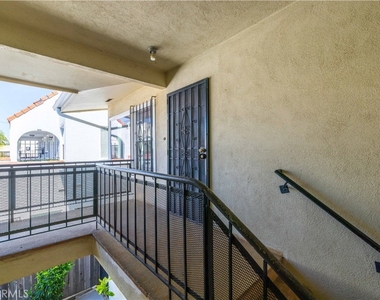 1227 E 1st - Photo Thumbnail 16