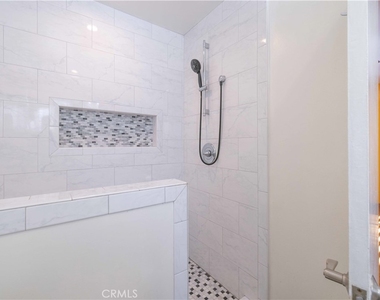 1227 E 1st - Photo Thumbnail 11